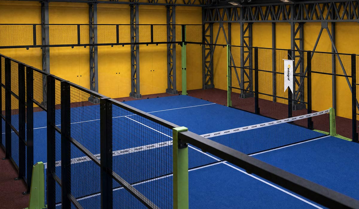 İngiltere'de padel kort yapımı